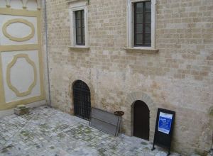 Tricase - piazza Giuseppe Pisanelli - Uno scorcio di palazzo Gallone