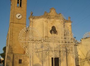 Rione di Caprarica del Capo - Piazza Sant'Andrea - Prospetto frontale della Chiesa di S.Andrea