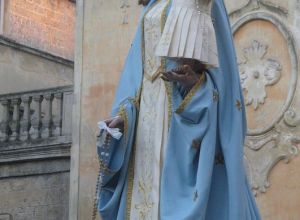 Tricase - piazza Giuseppe Pisanelli - Processione in onore della Madonna del Rosario