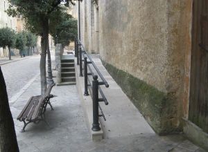 Tricase - piazza Giuseppe Pisanelli - Uno scorcio dell'entrata secondaria della Chiesa di San Domenico