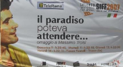 Tricase - piazza Giuseppe Pisanelli - Striscione che pubblicizza la IV Edizio...