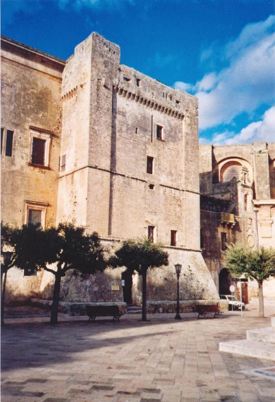 Tricase - Piazza Giuseppe Pisanelli - Uno scorcio della Turris Magna