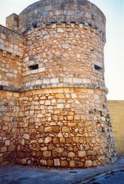 Caprarica - piazza Sant'Andrea - Uno scorcio del  Castello (1524)